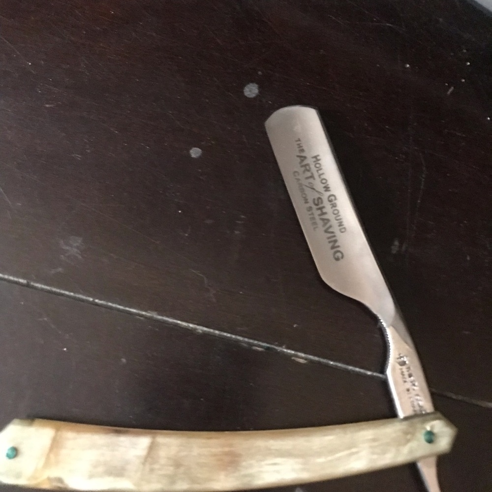 Silver and Rams Horn Handle Shaving Razor Grooming Tool
